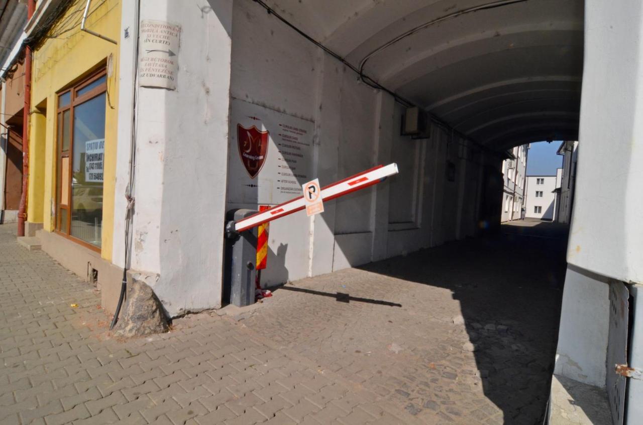 Apartament 13 Central Targu Mures Luaran gambar